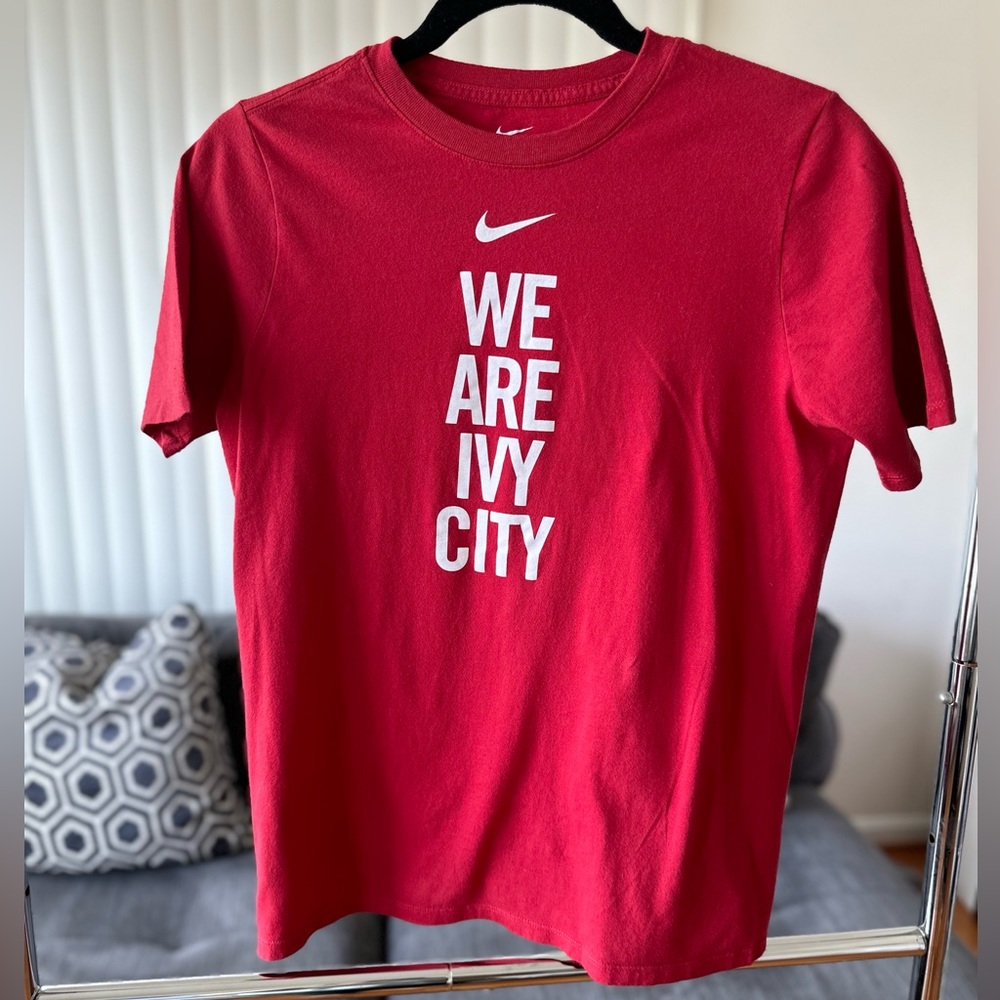 The Nike Tee Boys Red T-Shirt   Size XL